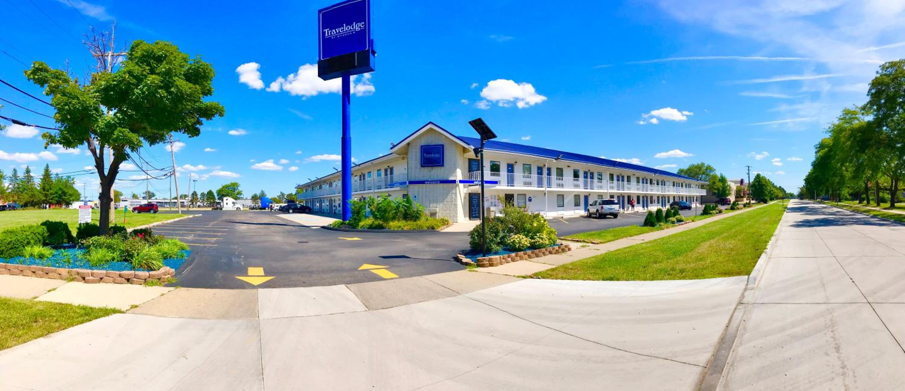 Travelodge by Wyndham Madison Heights MI in Madison Heights, Mi