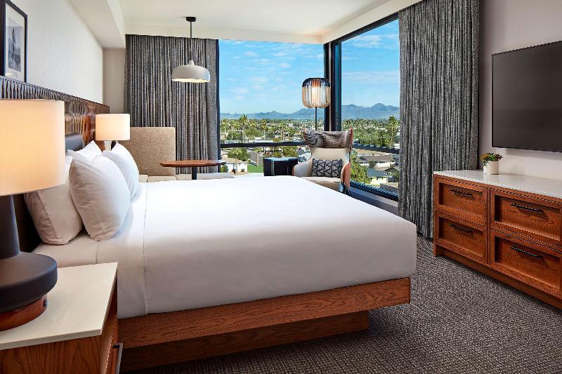 Senna House Scottsdale, Curio Collection By Hilton in Scottsdale,Az