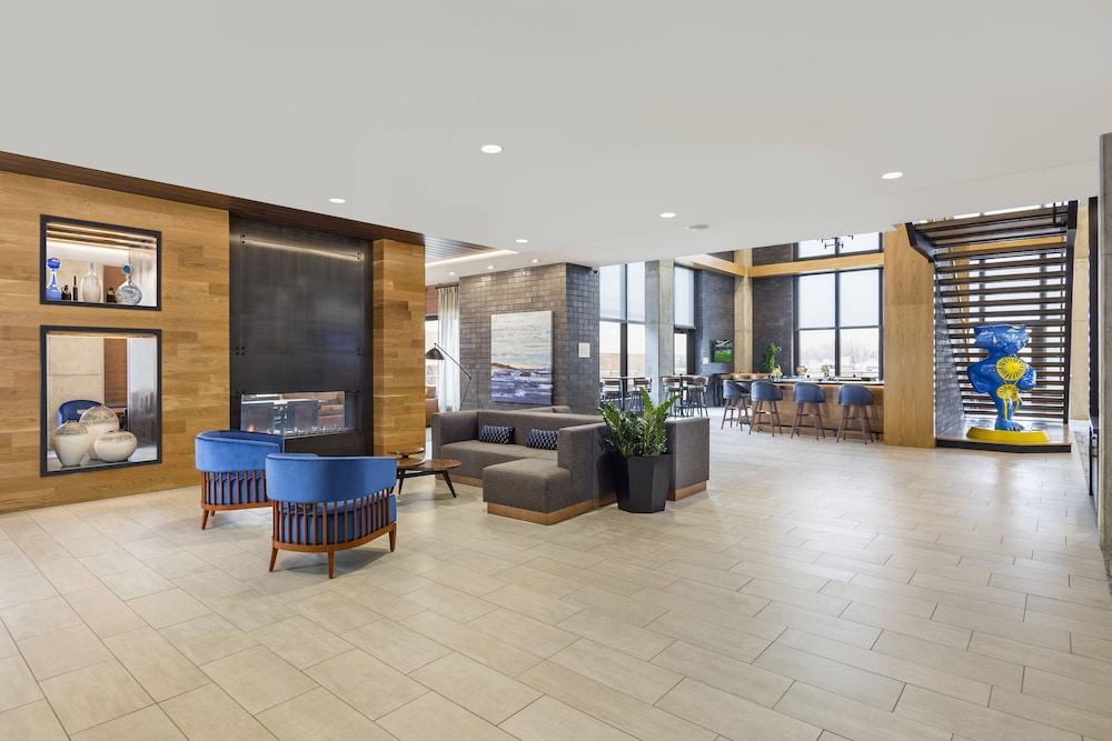 SPRINGHILL SUITES BY MARRIOTT MADISON in Madison, Wi