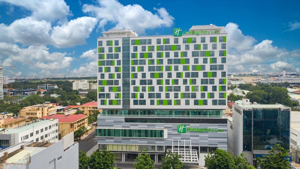Holiday Inn & Suites Saigon Airport by IHG in Ho Chi Minh