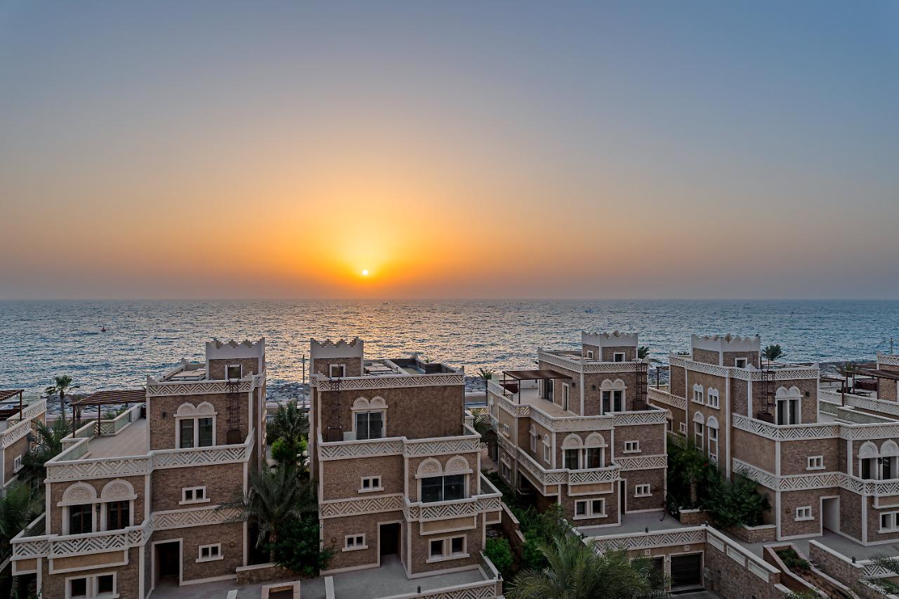WYNDHAM RESIDENCES THE PALM in Dubai