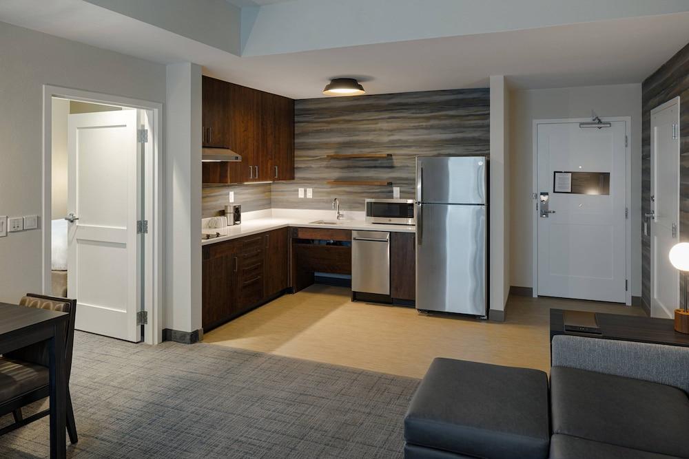 Residence Inn by Marriott Columbus Airport in Columbus
