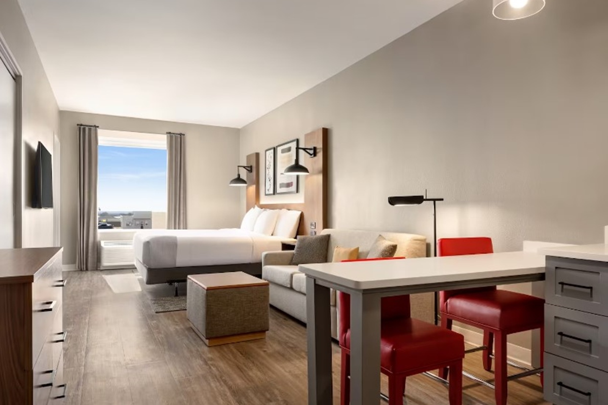 Hawthorn Extended Stay by Wyndham Del Rio in Del Rio, Tx