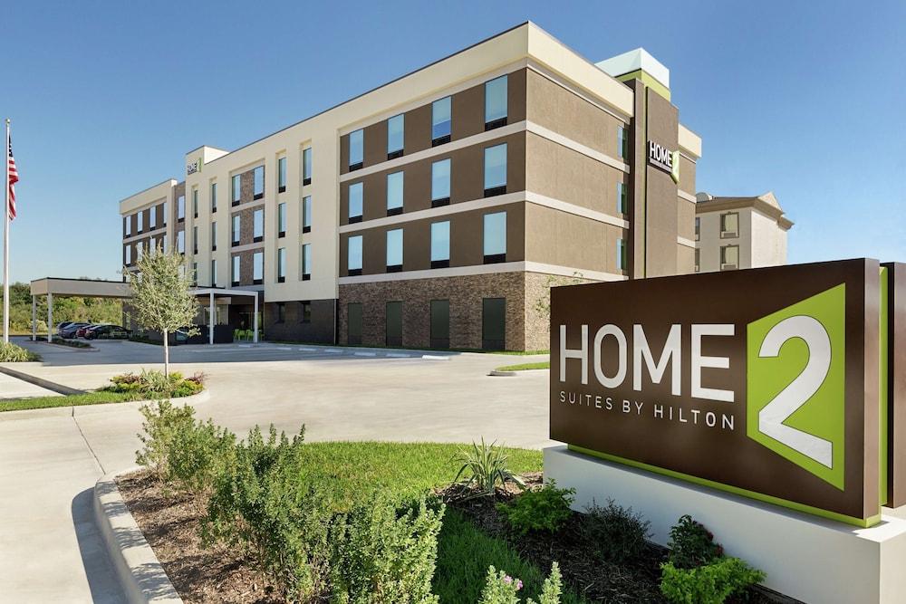Home2 Suites by Hilton Houston Pearland in Houston, Tx