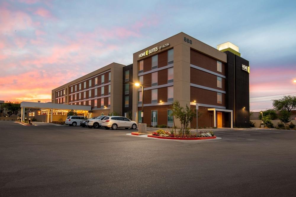 Home2 Suites by Hilton Phoenix Airport North in Phoenix, Az