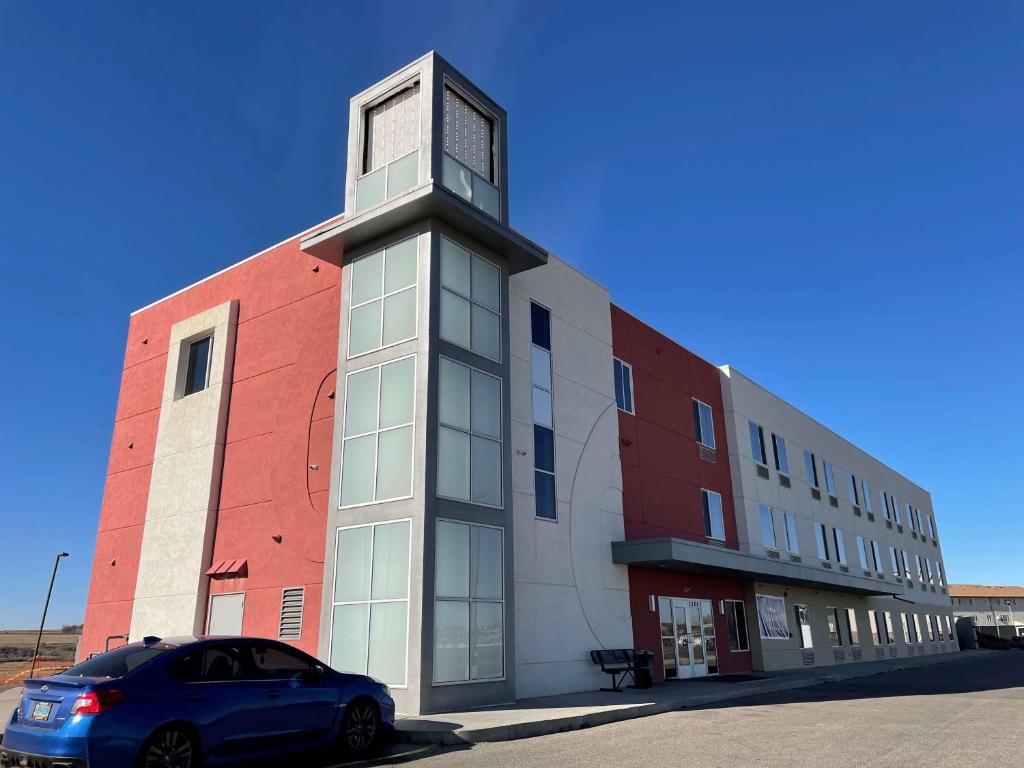 Baymont by Wyndham Williston in Williston, Nd