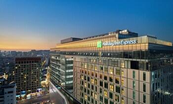 Holiday Inn Express Seoul Hongdae in Seoul