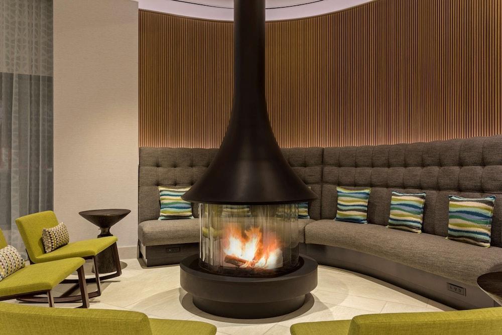 Hilton Garden Inn Boston Brookline in Brookline