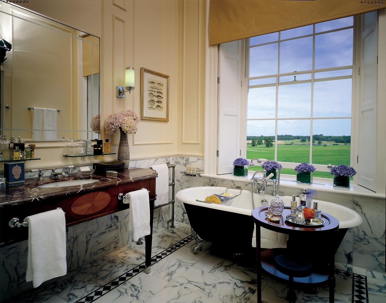 Four Seasons Hotel Hampshire in Hook
