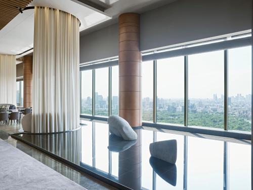 Four Seasons Hotel Tokyo At Otemachi in Tokyo