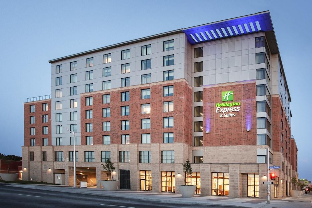 Holiday Inn Express & Suites Downtown Ottawa East by IHG in Ottawa, On