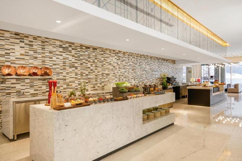 Wyndham Grand Doha West Bay beach in Doha