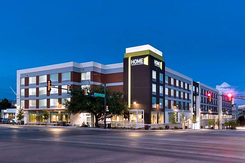 Home2 Suites by Hilton Fort Worth Cultural District in Fort Worth