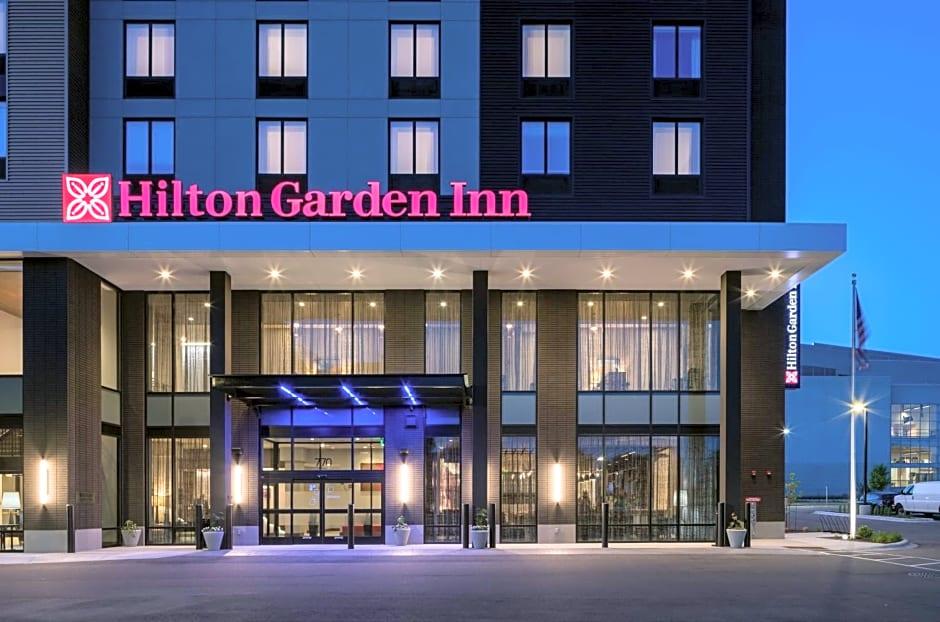 Hilton Garden Inn Madison Downtown, WI in Madison, Wi