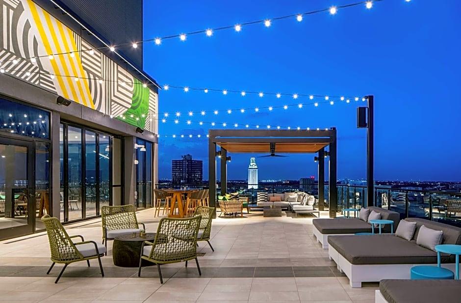 Hilton Garden Inn Austin University Capitol District, TX in Austin, Tx