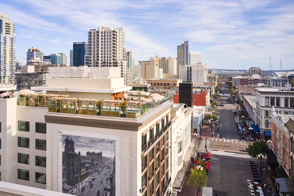 AC Hotel by Marriott San Diego Downtown Gaslamp Quarter in San Diego, Ca