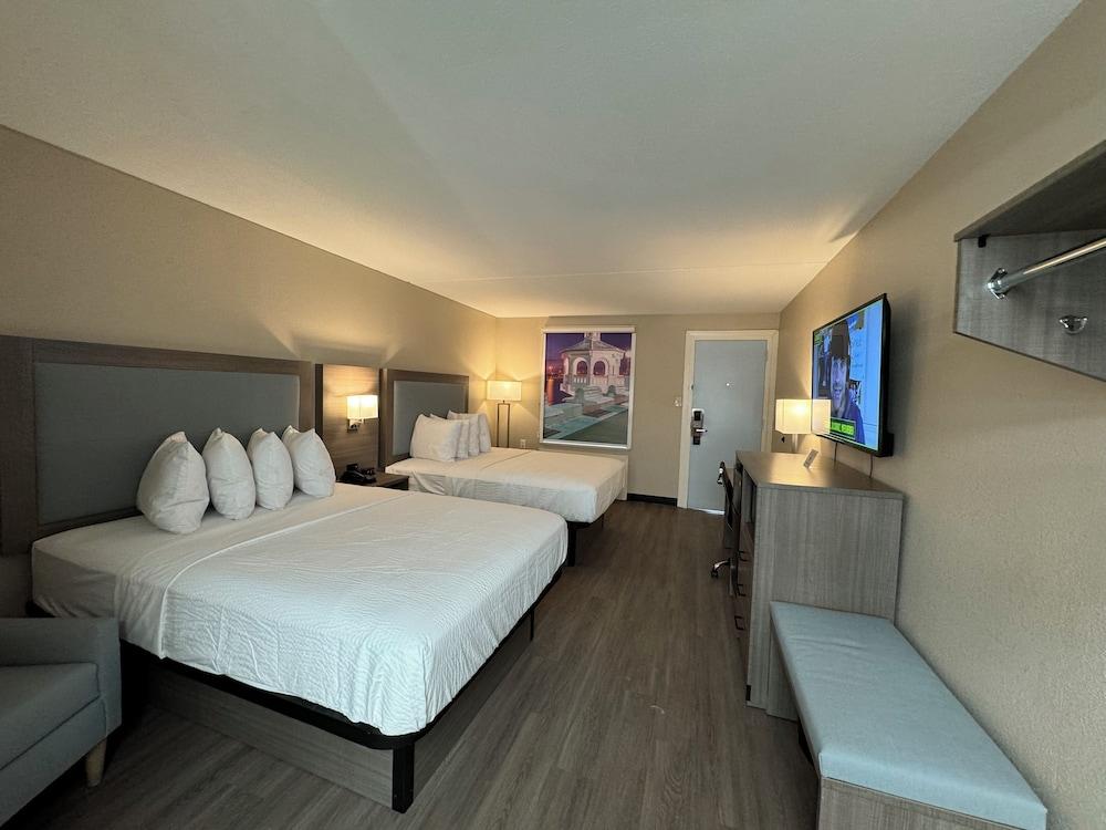 Baymont by Wyndham Corpus Christi Airport in Corpus Christi