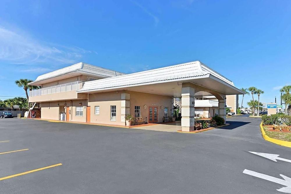 Travelodge by Wyndham Venice in Venice, Fl