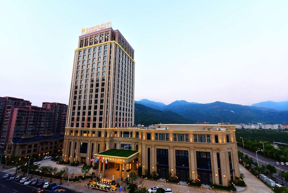 Ramada Plaza by Wyndham Wenzhou in Wenzhou