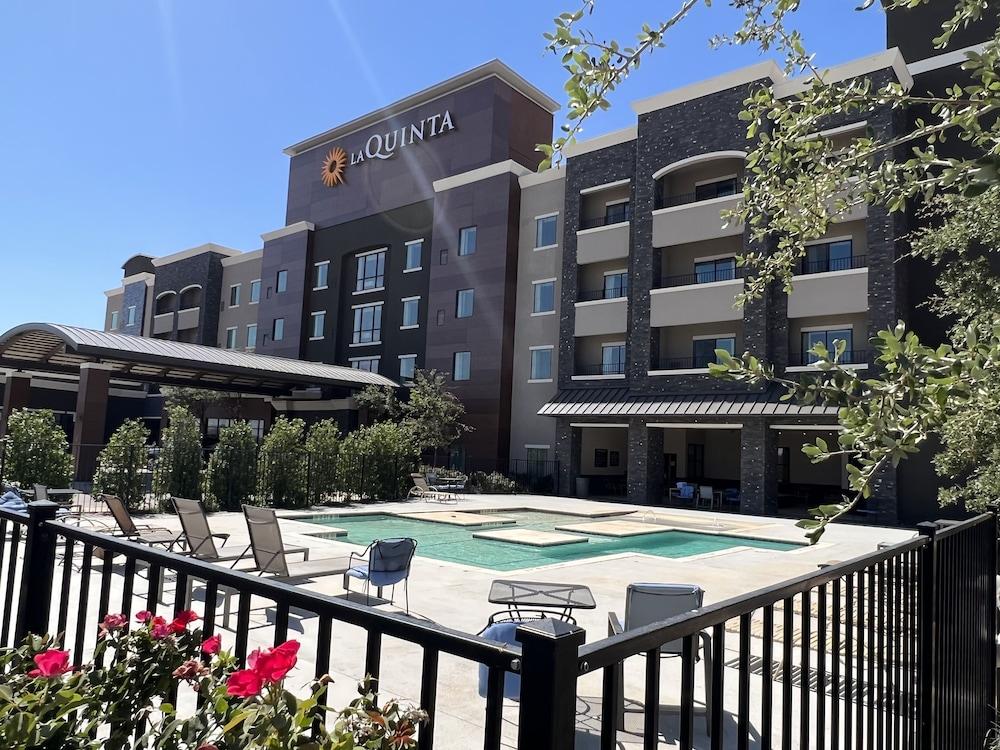 La Quinta Inn & Suites by Wyndham Lubbock Southwest in Lubbock, Tx