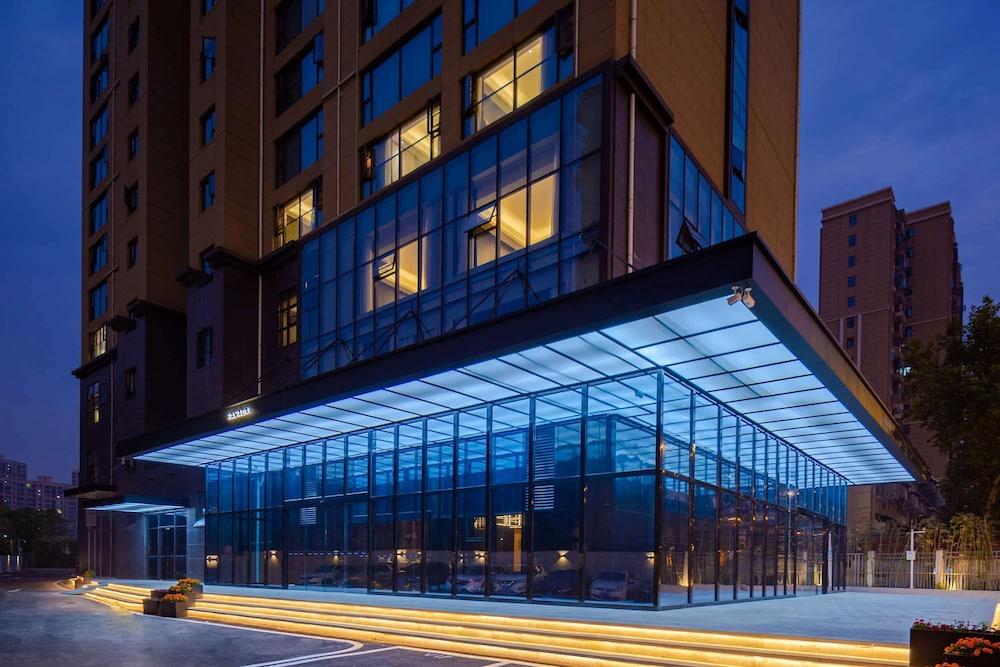 Ramada by Wyndham Wuhan Hankou in Wuhan