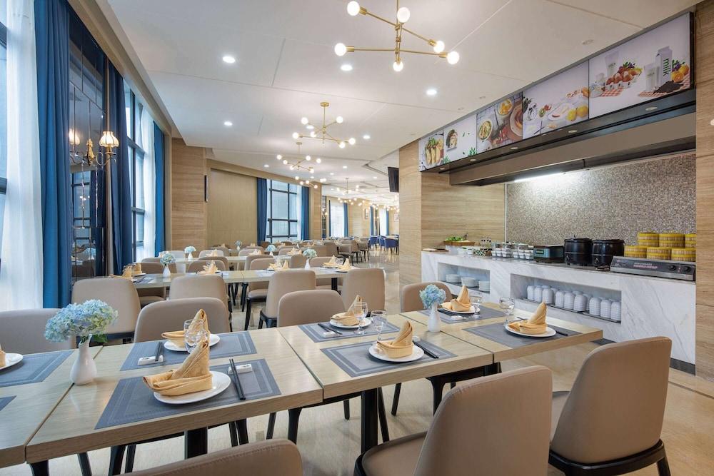 Ramada By Wyndham Changsha Tianxin in Changsha