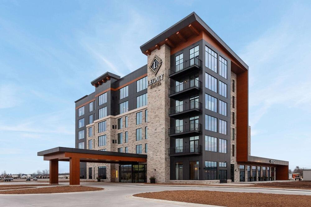 Legacy Hotel Trademark Collection By Wyndham in Green Bay, Wi