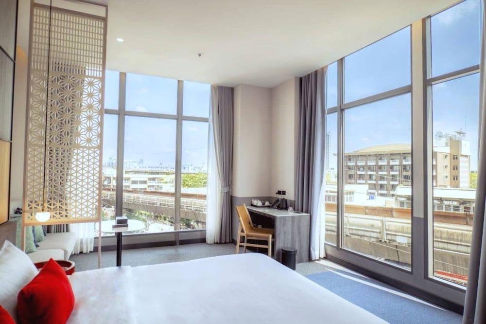 Ramada Plaza by Wyndham Bangkok Sukhumvit 48 in Bangkok