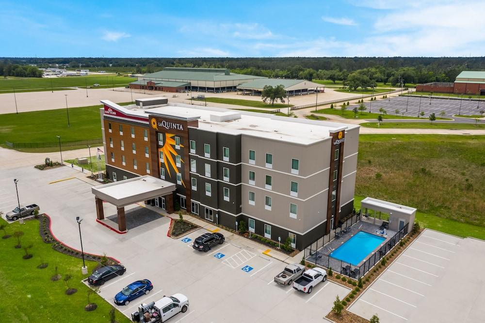 La Quinta Inn & Suites by Wyndham Sulphur (Lake Charles) in Sulphur, La
