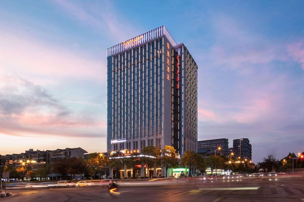 Ramada by Wyndham Changsha West in Changsha