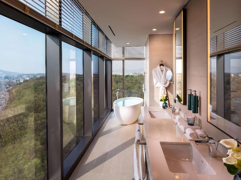 Doubletree By Hilton Seoul Pangyo in Seongnam