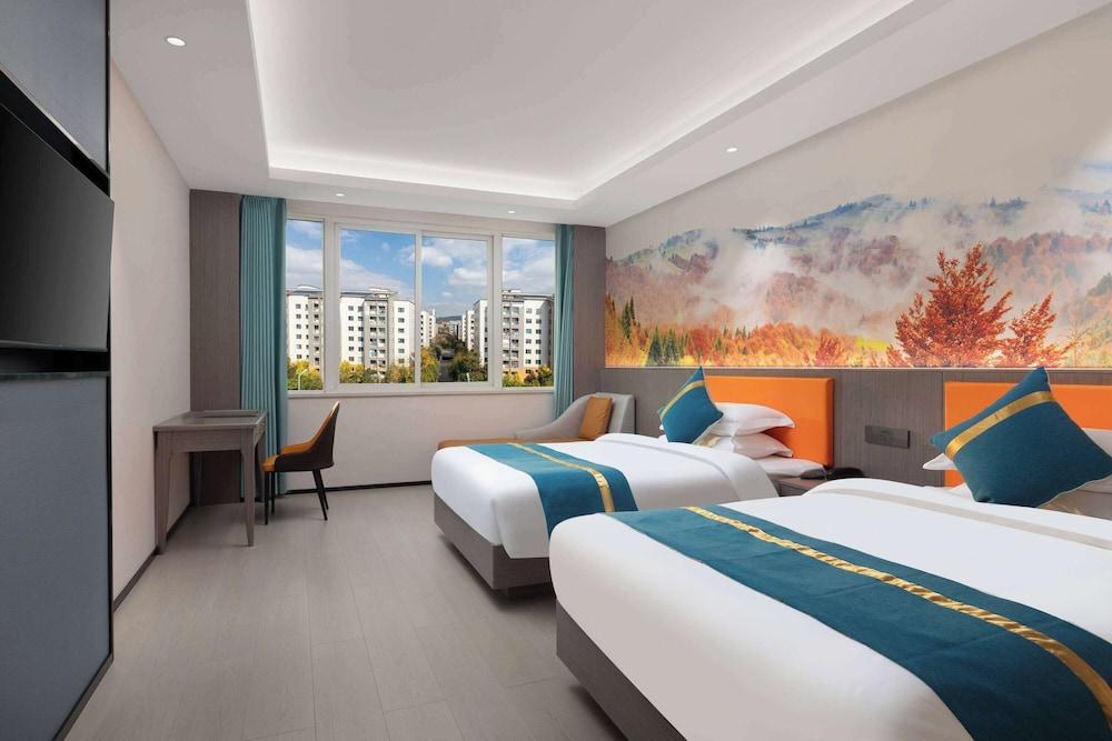 Days Inn by Wyndham Kunming Airport Economic Zone in Kunming