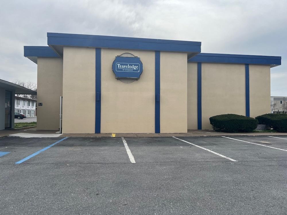 Travelodge by Wyndham Carlisle North in Carlisle, Pa