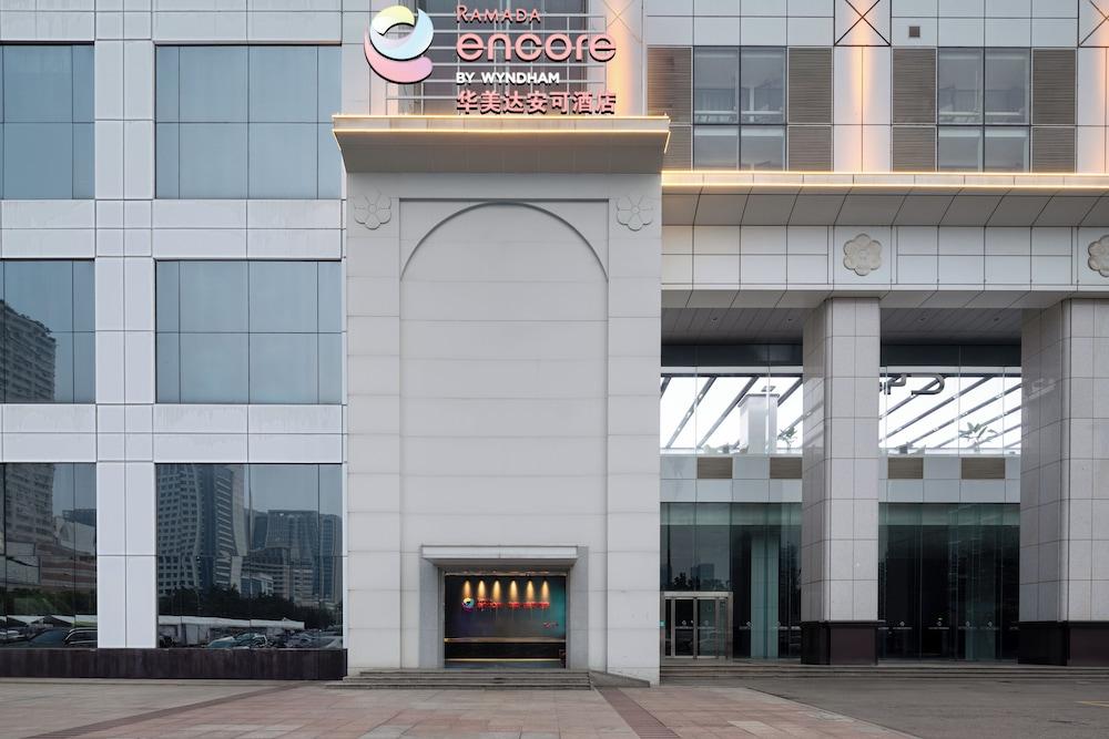 Ramada Encore by Wyndham Wuhan Int'l Conference Center in Wuhan