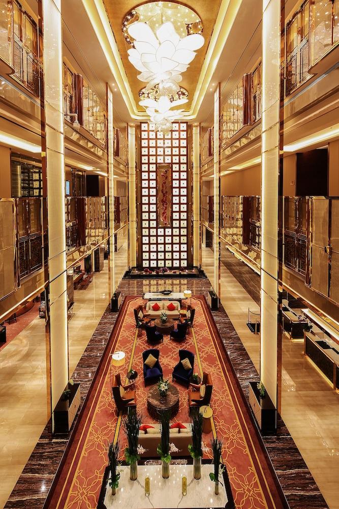 Wyndham Grand Plaza Royale Huayu Chongqing in Chongqing